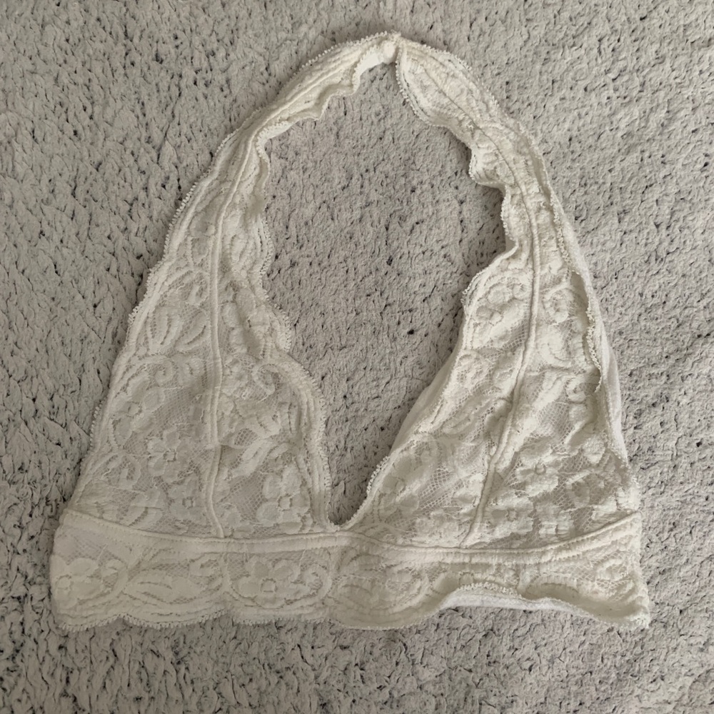 Small Urban Outfitters Cream Lace Bralette